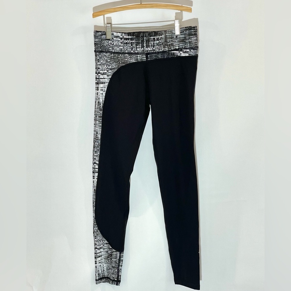 Yoga Leggings Running Athletic Leggings Black With Black and White Matrix Print